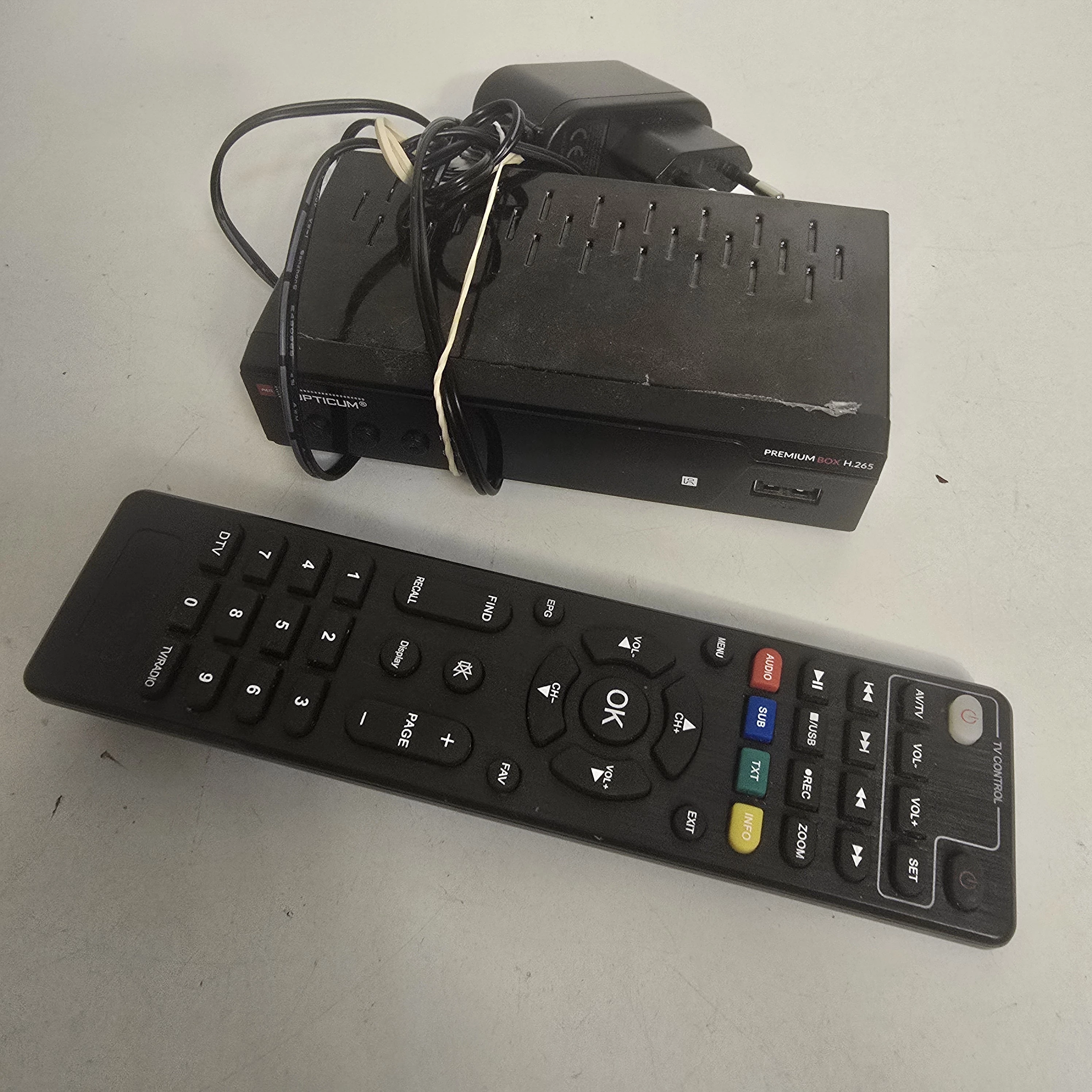 dekoder-opticum-premium-h265-model-premium-box-h265