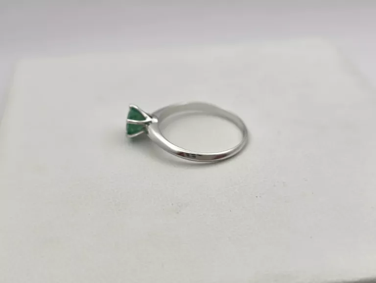 pierscionek-z-bialego-zlota-szmaragd-585-14k-r12-174g-marka-248811-958954