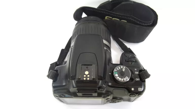 lustrzanka-cyfrowa-canon-400d-opbiektyw-efs18-55m-pokrowiec-ladowarka-ean-gtin-8714574980072