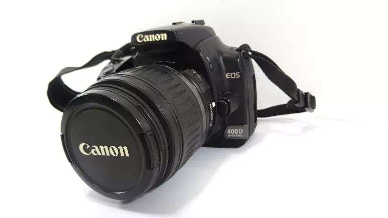 lustrzanka-cyfrowa-canon-400d-opbiektyw-efs18-55m-pokrowiec-ladowarka-kod-producenta-eos-400d