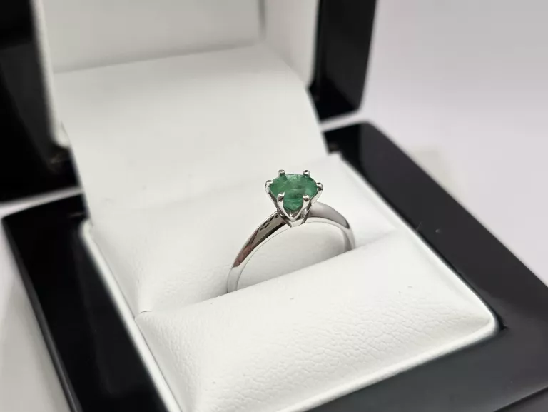pierscionek-z-bialego-zlota-szmaragd-585-14k-r12-174g-kamien-17088-128