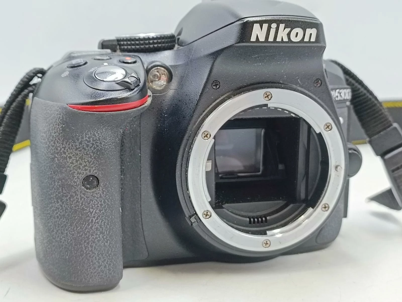 aparat-nikon-d5300-af-p-nikkor-18-55mm-dx-model-zalaczonego-obiektywu-af-s-dx-nikkor-18-55-mm-f35-56g-vr-ii