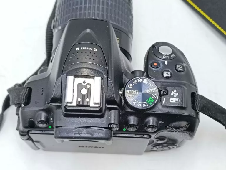 aparat-nikon-d5300-af-p-nikkor-18-55mm-dx-model-d5300