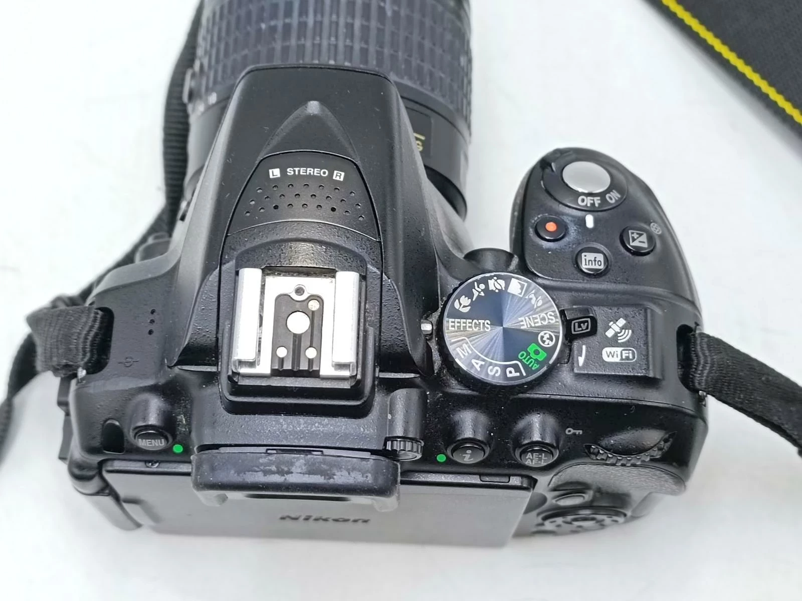 aparat-nikon-d5300-af-p-nikkor-18-55mm-dx-model-d5300