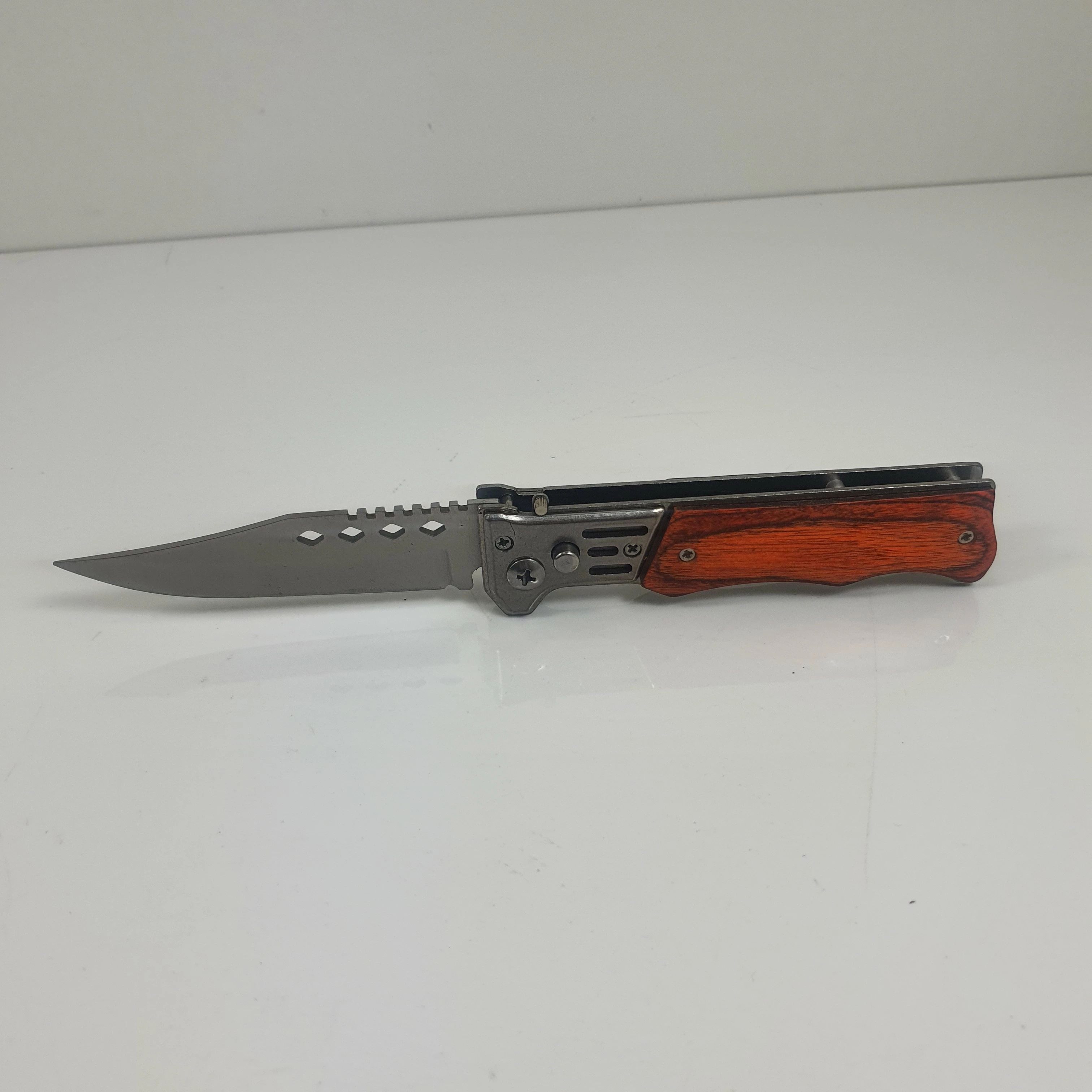 scyzoryk-noz-drewniany-model-drewniana-rekojesc