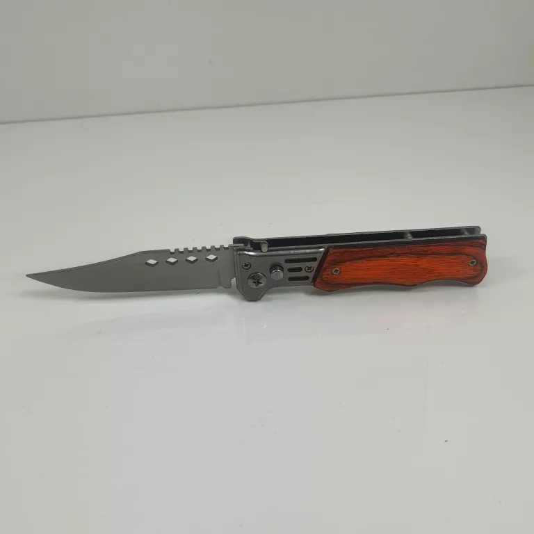 scyzoryk-noz-drewniany-model-drewniana-rekojesc