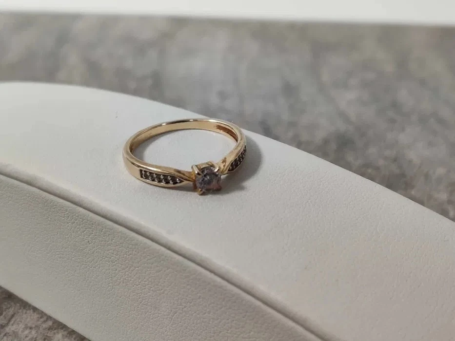 piekny-zloty-pierscionek-proba-585-waga-212g-rozm12-material-15835-2