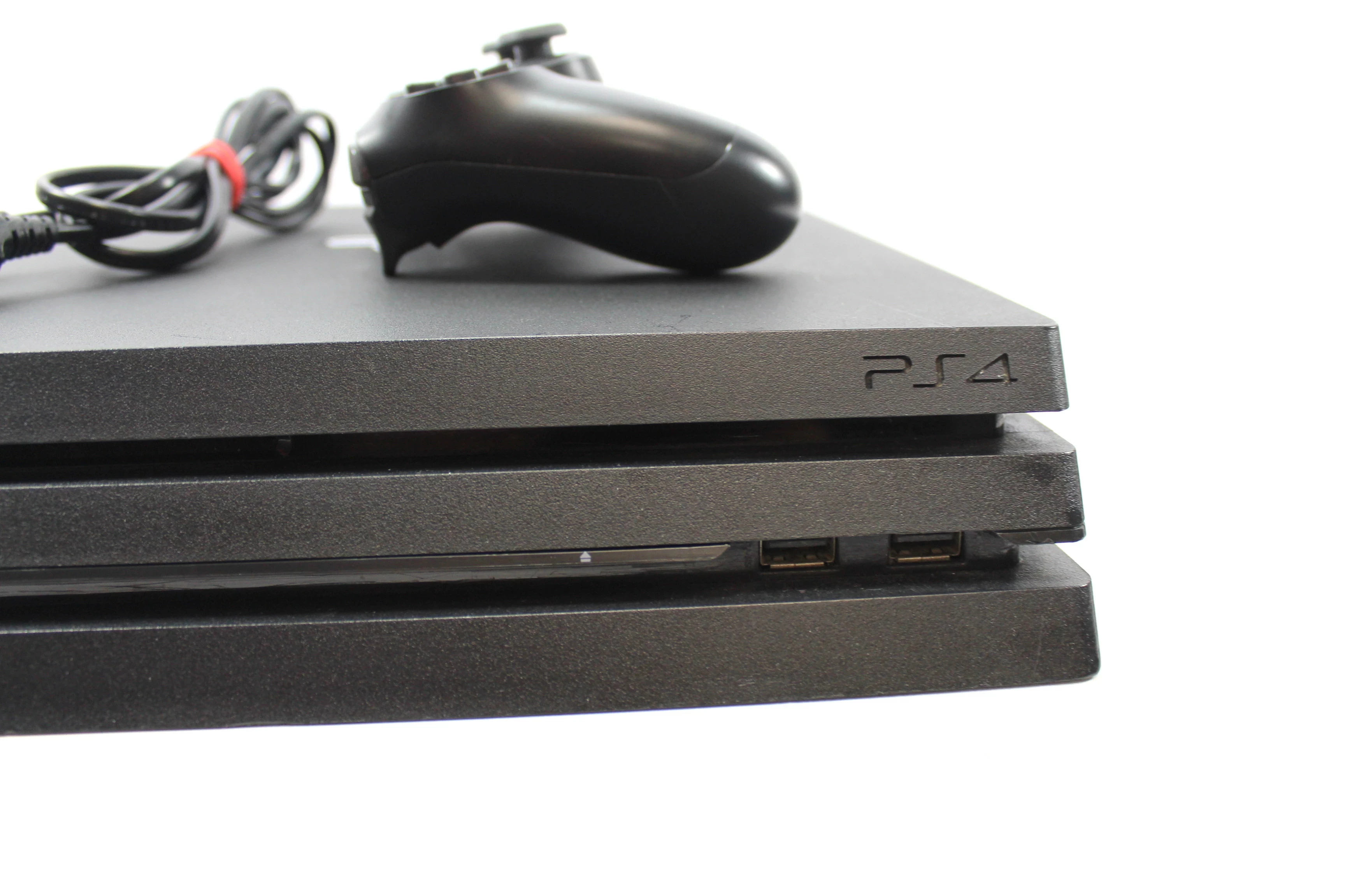 konsola-ps4-pro-1tb-pad-kod-producenta-cuh-7216b