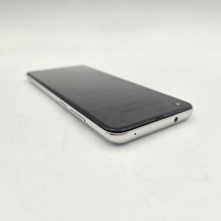 motorola-one-action-4glte-4128gb-bialy-pamiec-ram-202865-214121