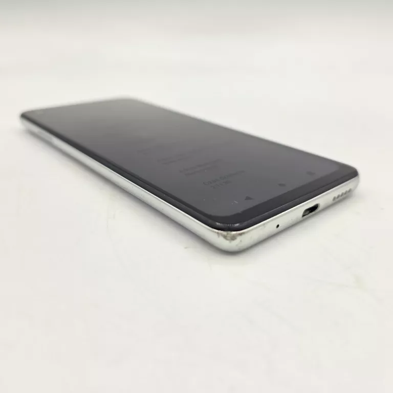 motorola-one-action-4glte-4128gb-bialy-wbudowana-pamiec-202869-214189