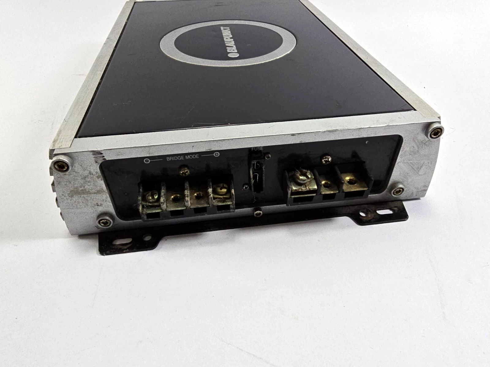 wzmacniacz-samochodowy-blaupunkt-gta-270-sf-kod-producenta-gta-270-sf