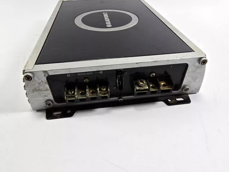 wzmacniacz-samochodowy-blaupunkt-gta-270-sf-kod-producenta-gta-270-sf
