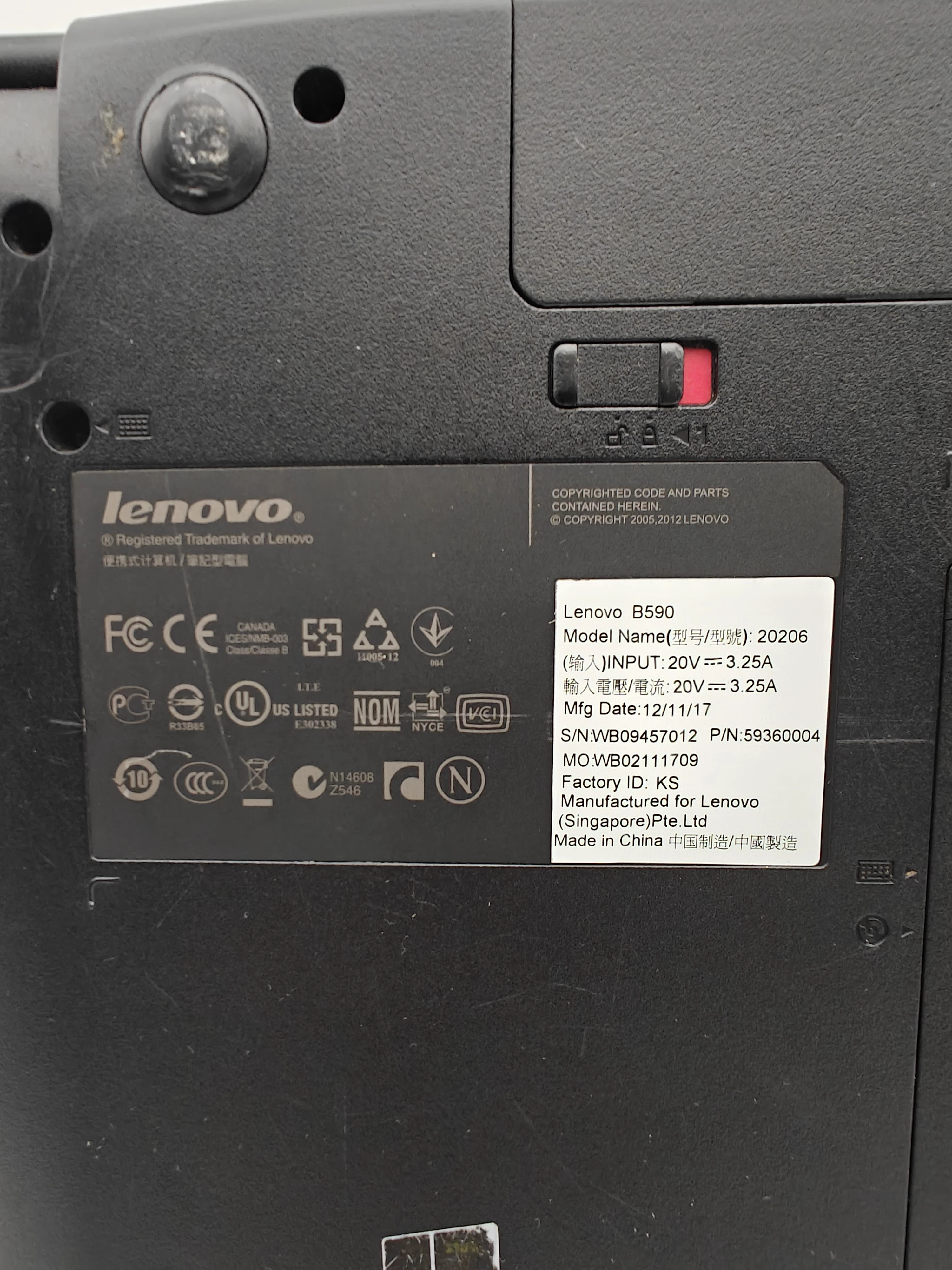 laptop-lenovo-b590-4gb-320gb-pentium-b960-seria-procesora-4366-95