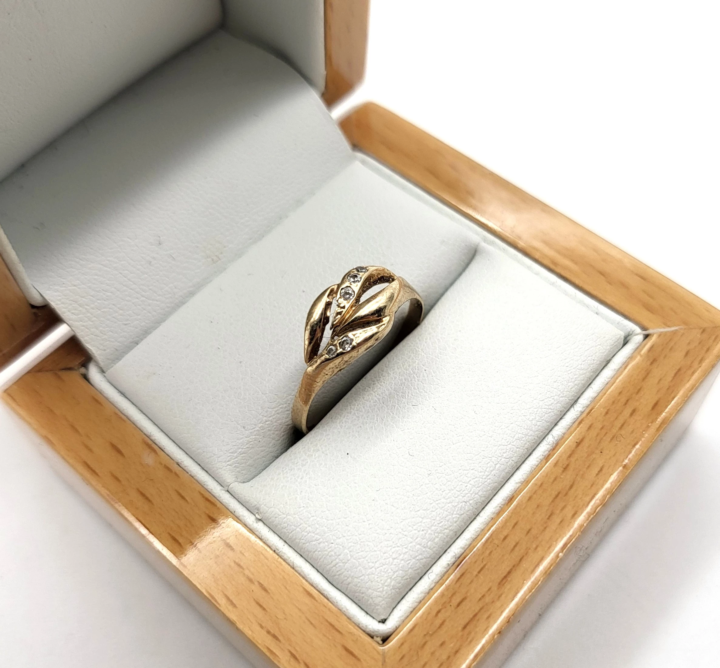 piekny-zloty-pierscionek-r17-stan-11323-2