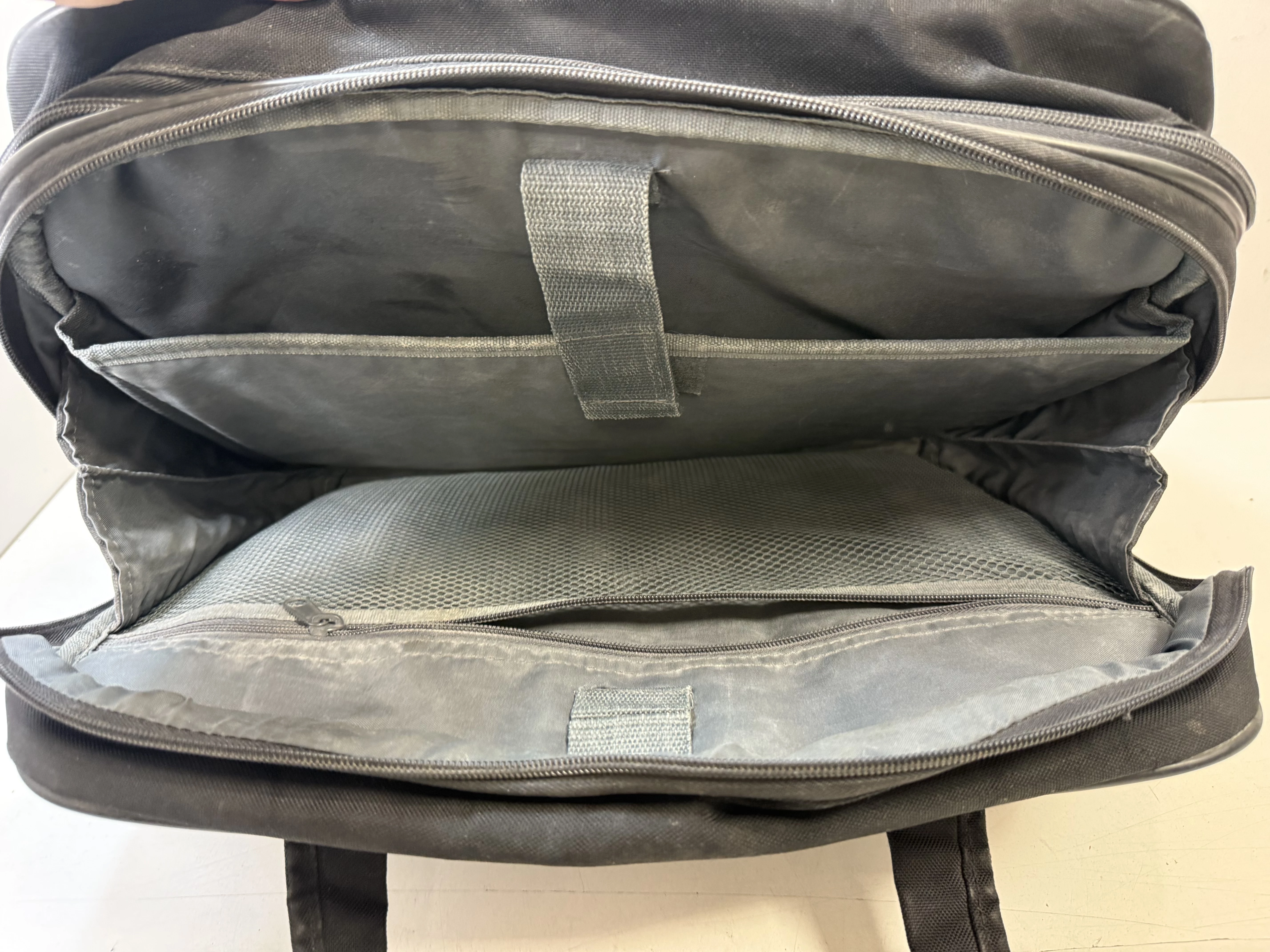 torba-na-laptopa-titan-wielkosc-matrycy-1700