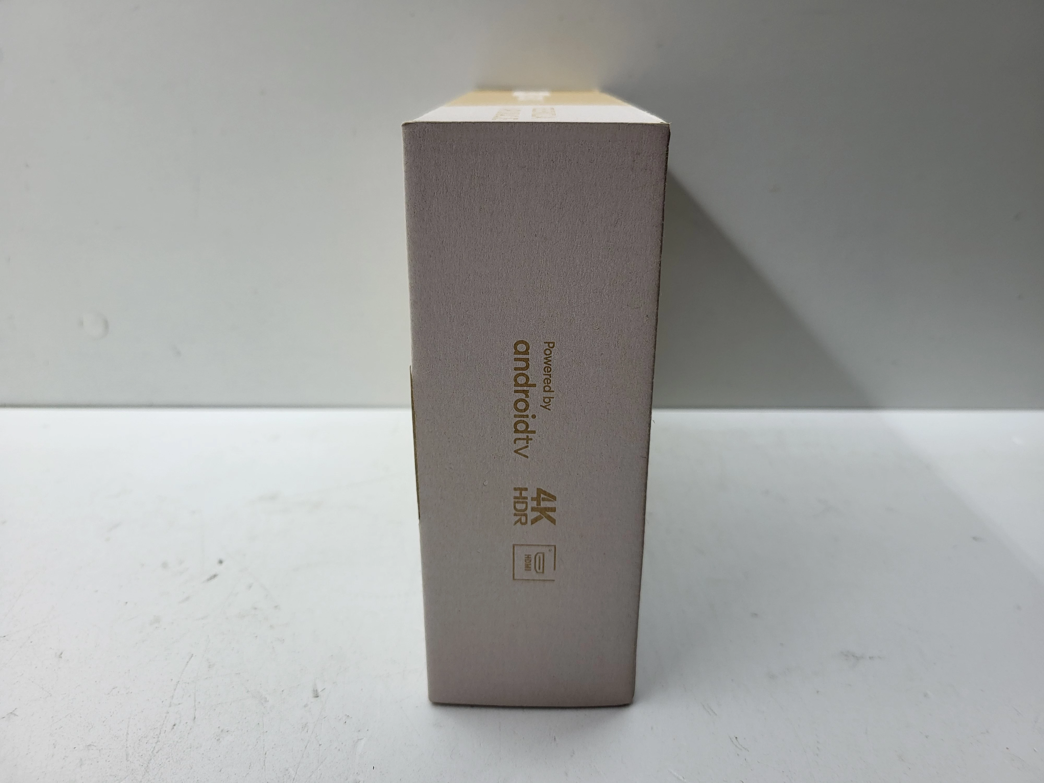 odtwarzacz-multimedialny-play-box-tv-zaplombowany-ean-gtin-8809218900896