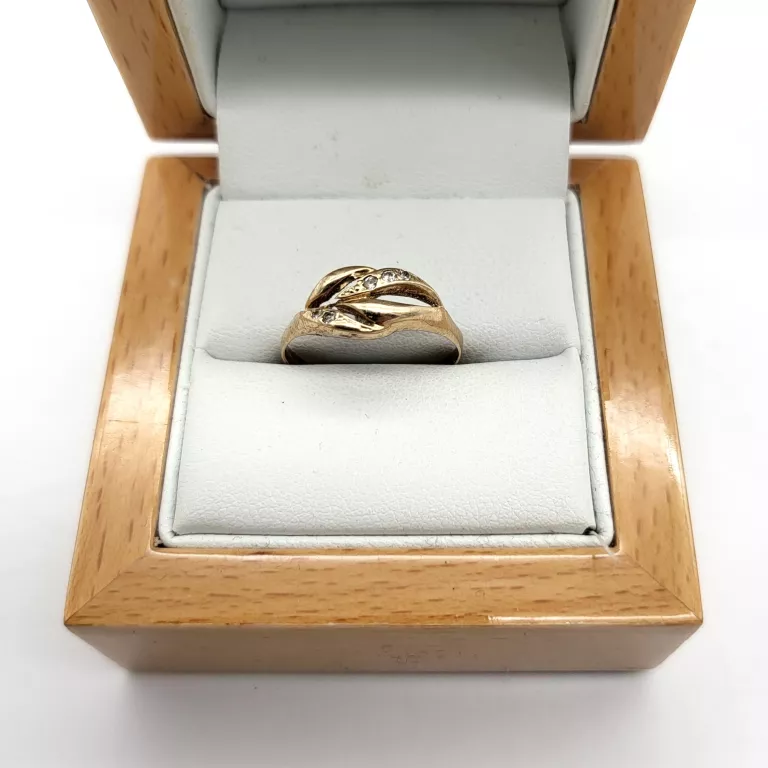 piekny-zloty-pierscionek-r17-plac-wolnosci-1-pyrzyce