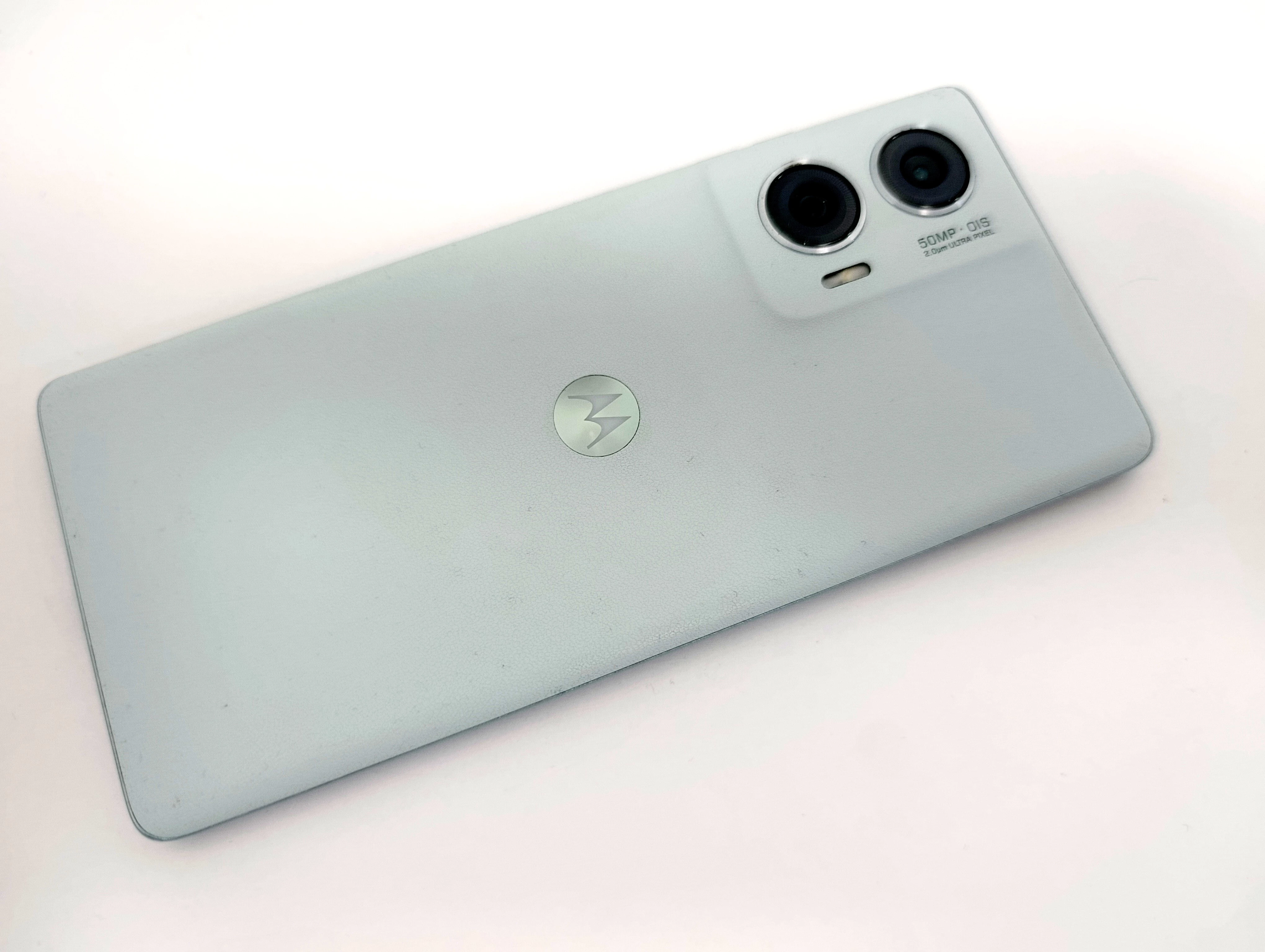 telefon-smartfon-motorola-edge-50-fusion-5g-8256gb-przekatna-ekranu-667