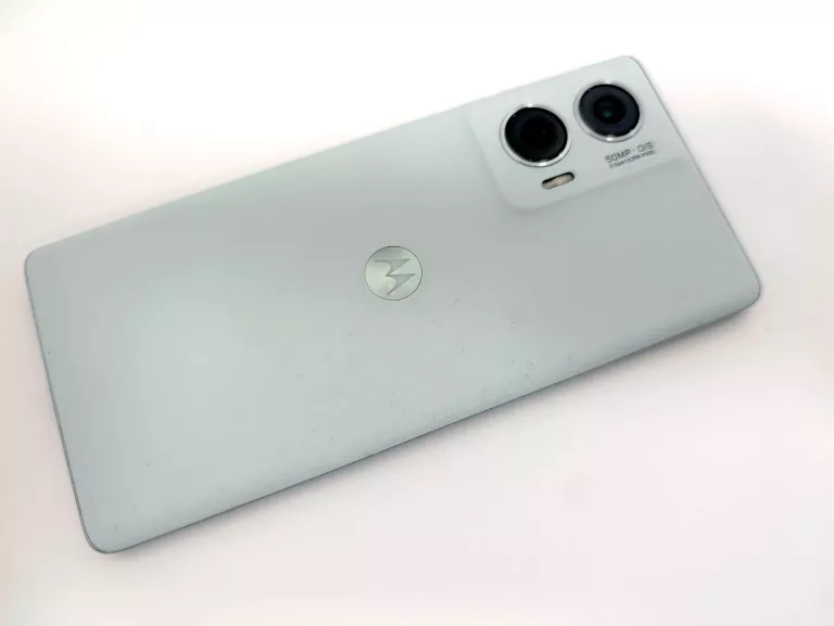 telefon-smartfon-motorola-edge-50-fusion-5g-8256gb-przekatna-ekranu-667