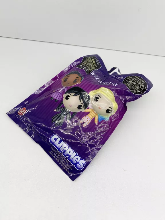 wednesday-figurka-breloczek-zawieszka-do-plecaka-lub-kluczy-typ-201569-208669