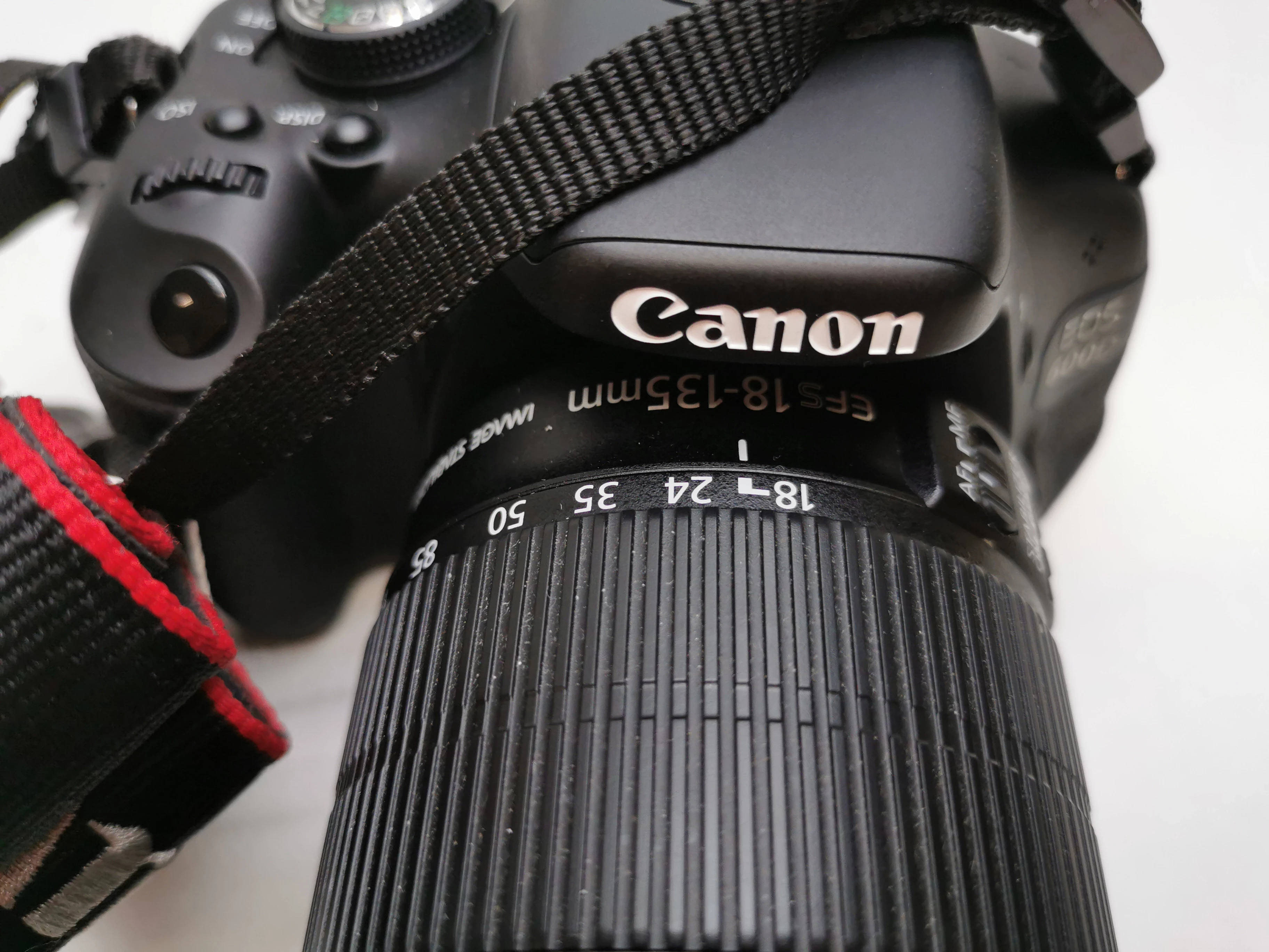 lustrzanka-canon-eos-600d-obiektyw-18-135mm-torba-jakosc-video-206962-228946