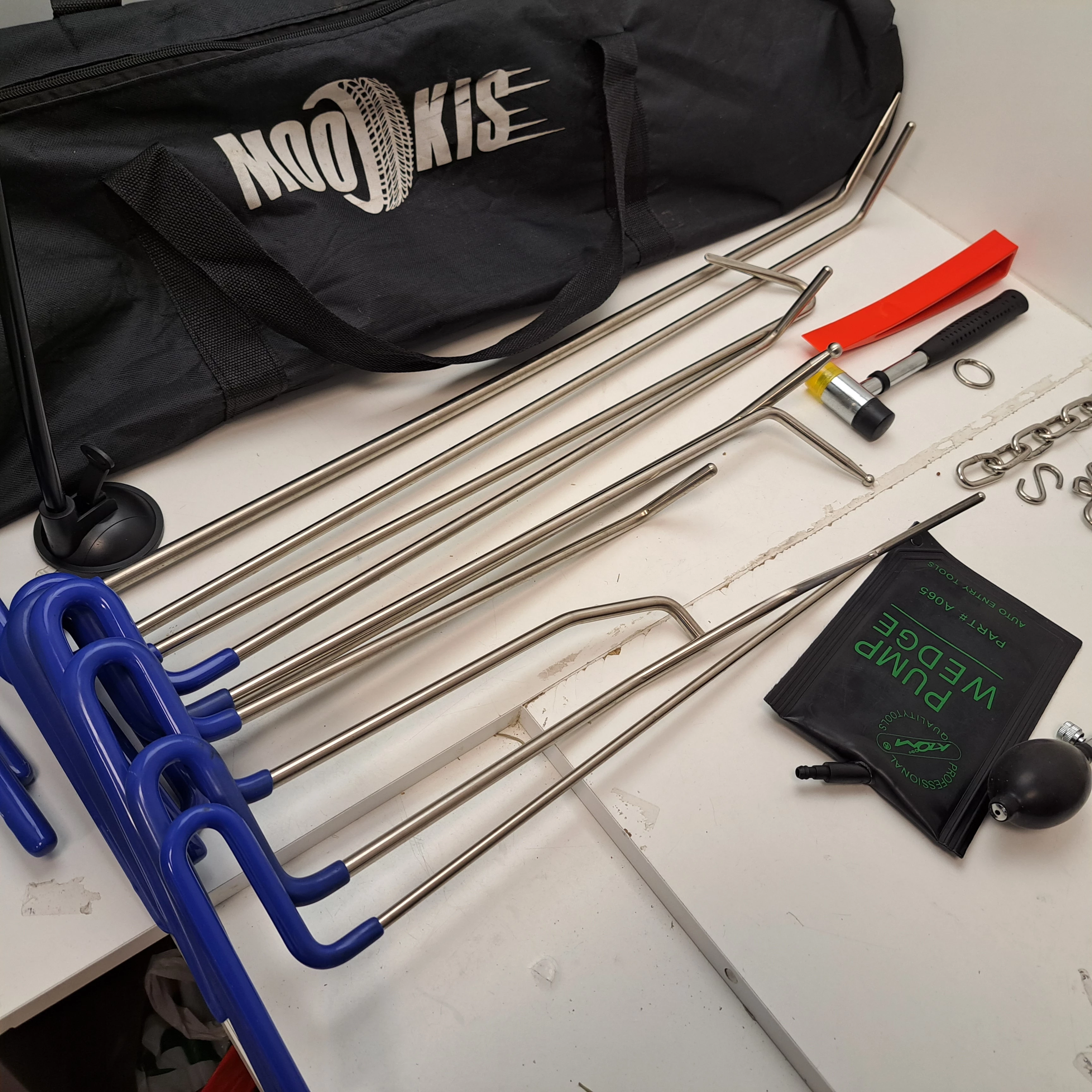 zestaw-do-awaryjnego-otwierania-auta-marka-248811-958954