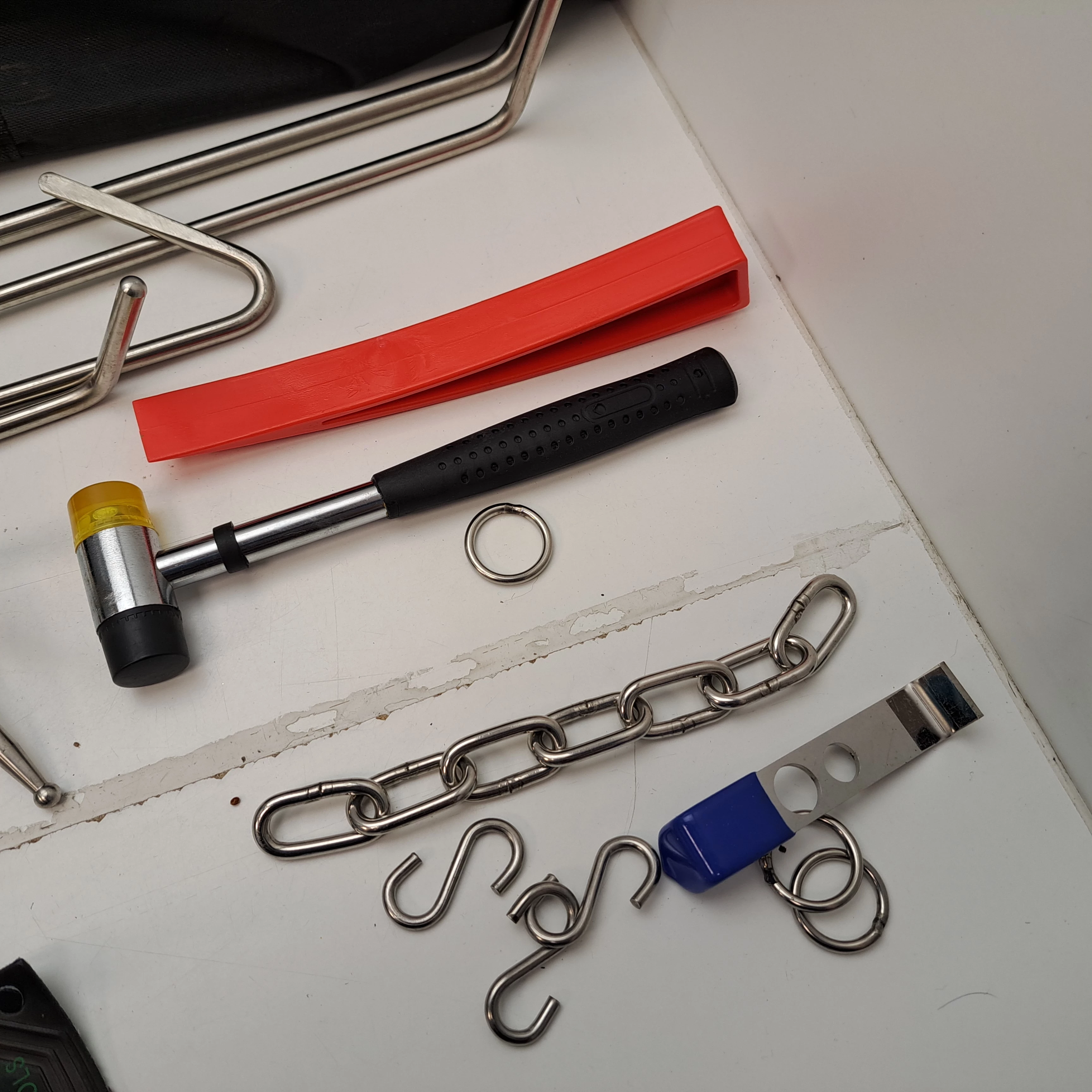 zestaw-do-awaryjnego-otwierania-auta-liczba-elementow-w-zestawie-31