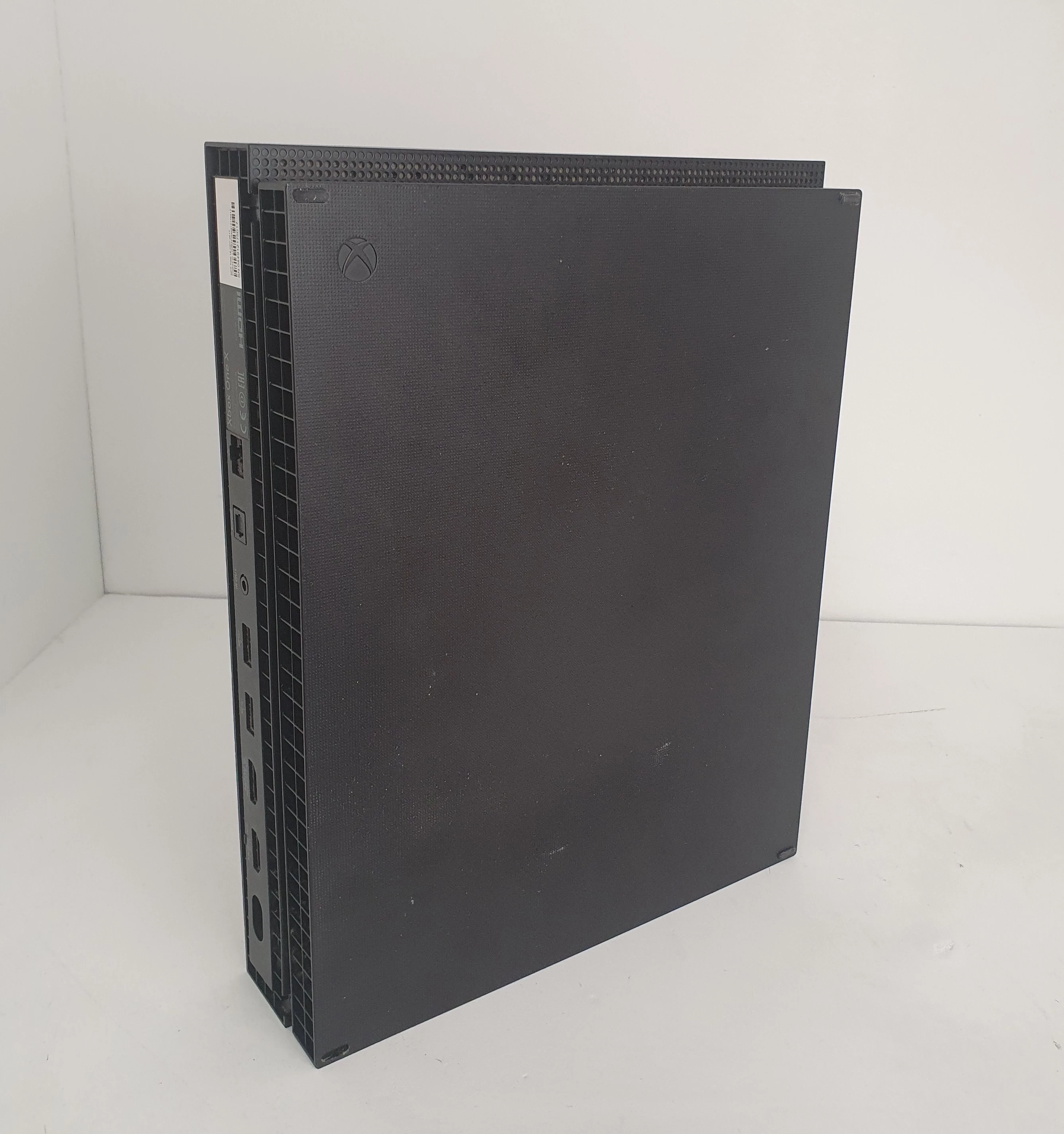 konsola-microsoft-xbox-one-x-1tb-waga-produktu-380