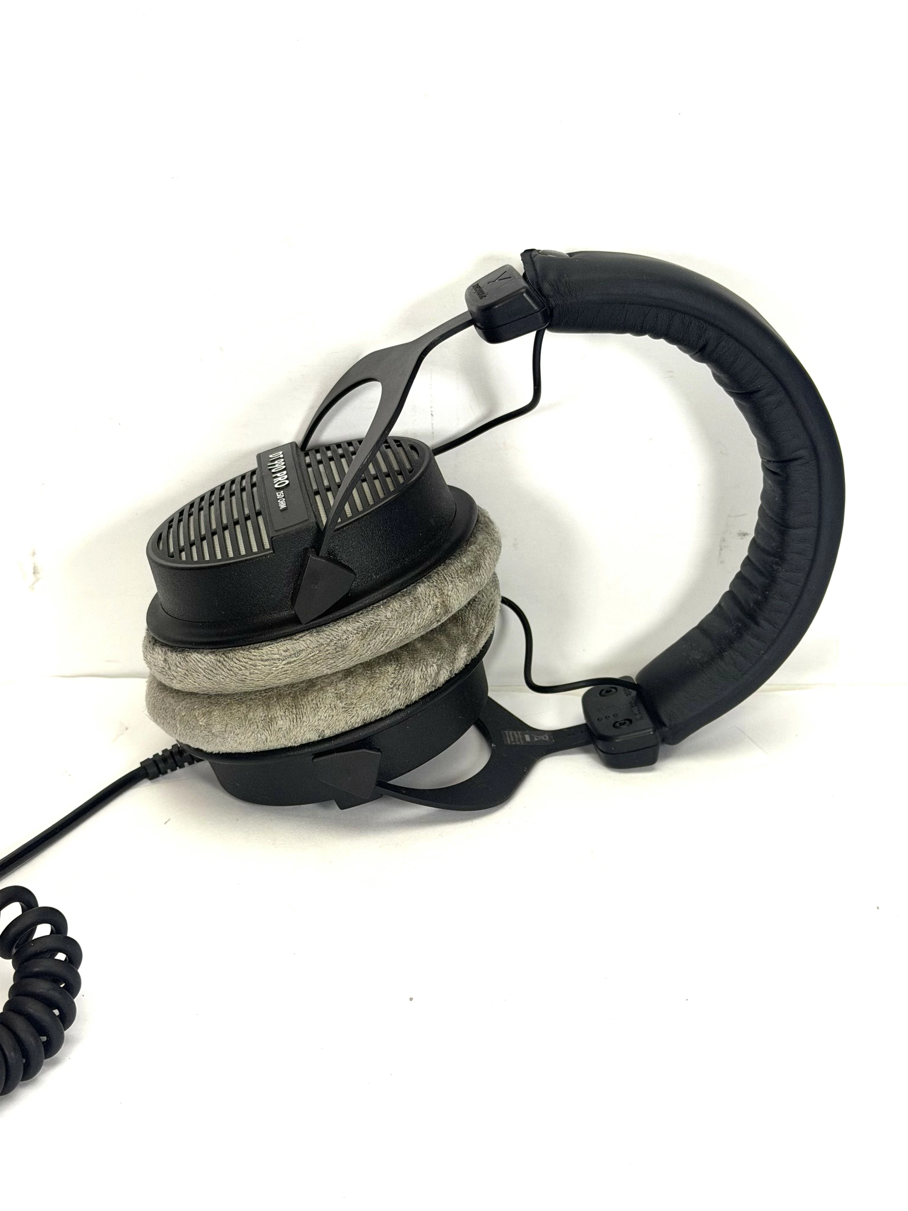 beyerdynamic-dt-990-pro-250-ohm-sluchawki-studyjne-otwarte-dynamiczne-plac-zwyciestwa-1u8-szczecin