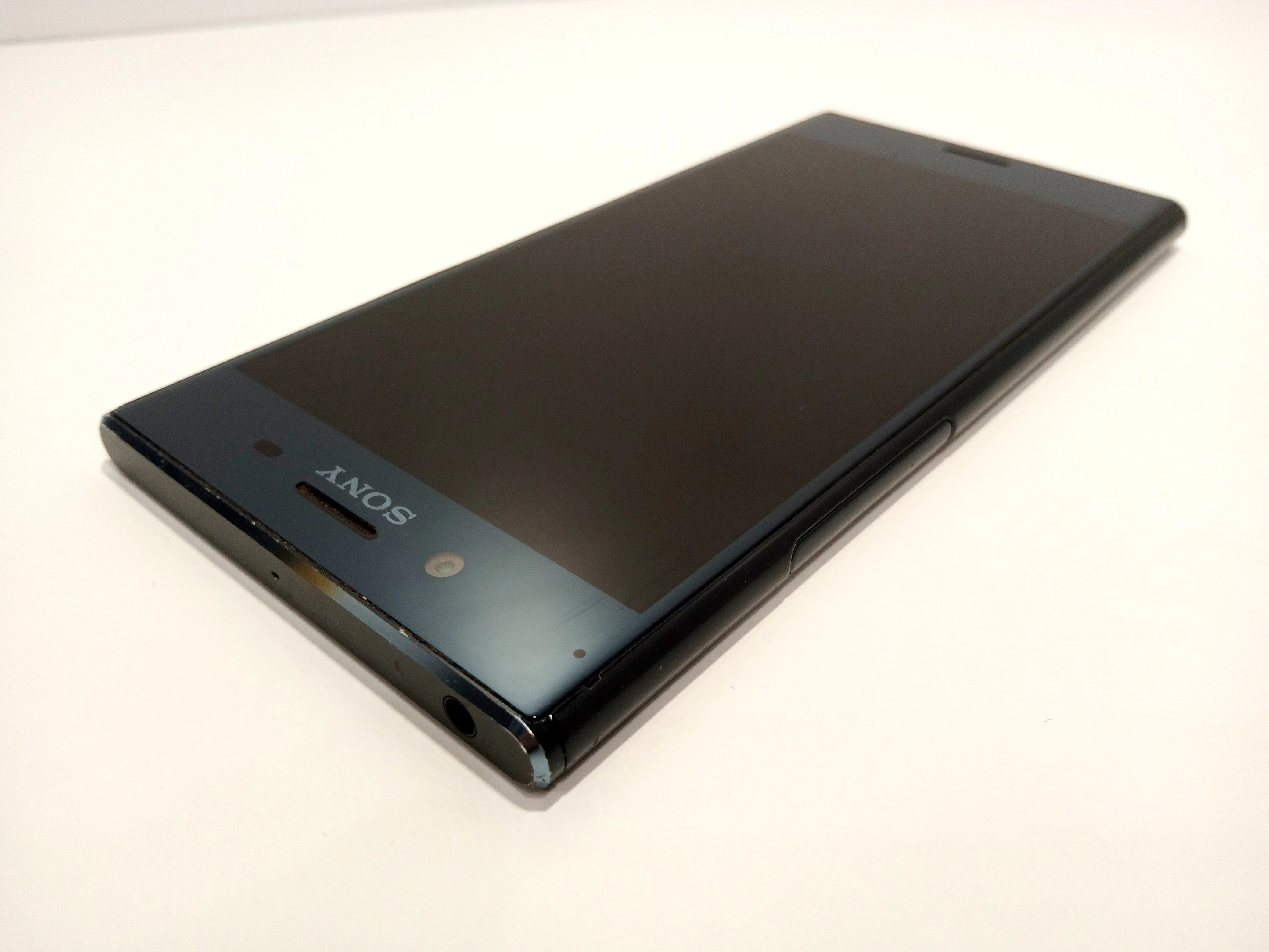 sony-xperia-xz-premium-g8141-464-gb-kod-producenta-g8141