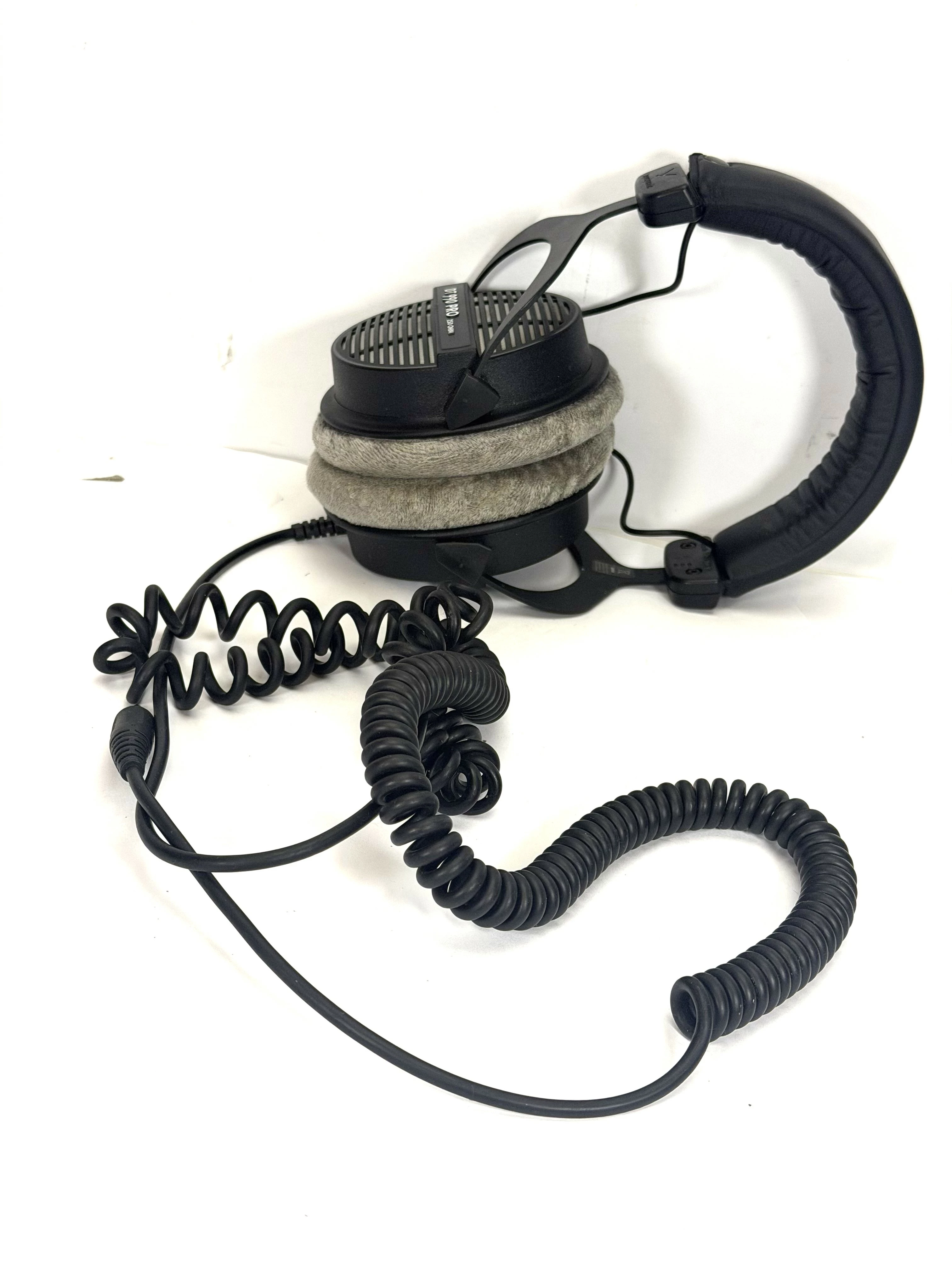 beyerdynamic-dt-990-pro-250-ohm-sluchawki-studyjne-otwarte-dynamiczne-ean-gtin-4010118459030