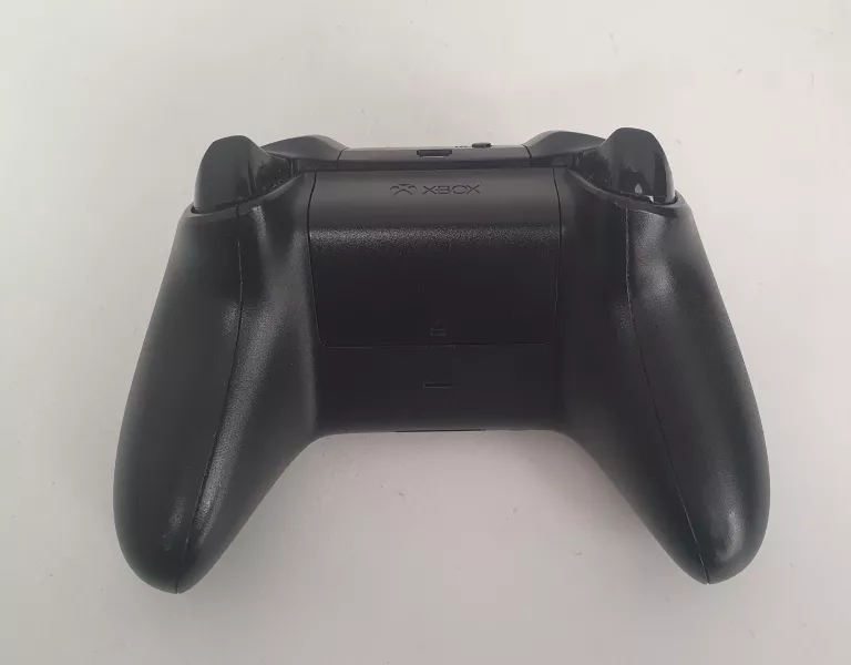 konsola-microsoft-xbox-one-x-1tb-liczba-kontrolerow-w-zestawie-205994-225550