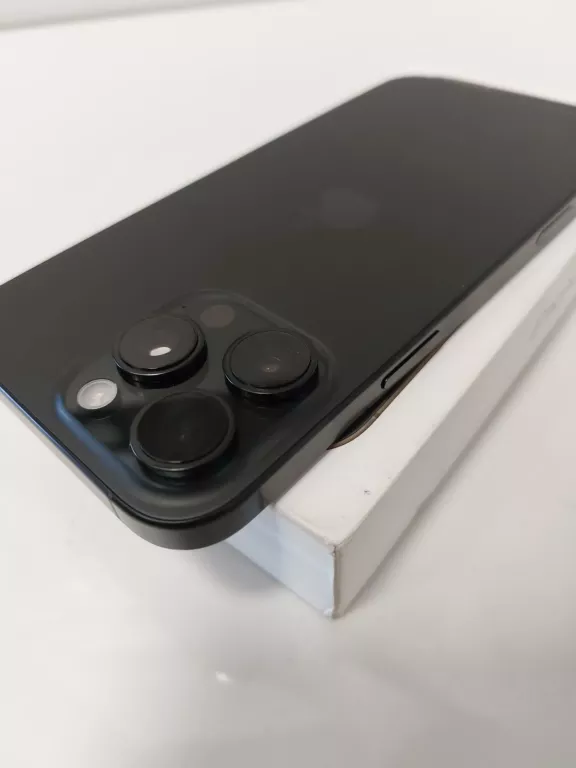 telefon-iphone-16-pro-max-komplet-bateria-100-0-cykli-stan-11323-2