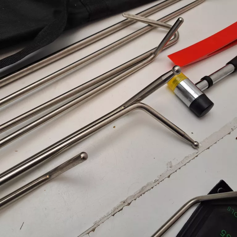 zestaw-do-awaryjnego-otwierania-auta-dluga-5-koscierzyna