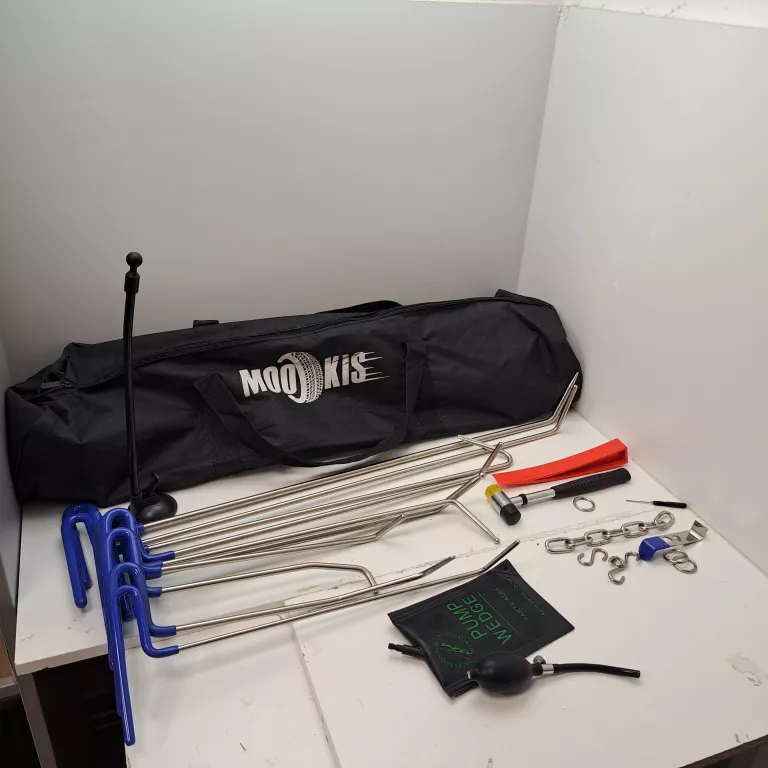 zestaw-do-awaryjnego-otwierania-auta-ean-gtin-4069700168881