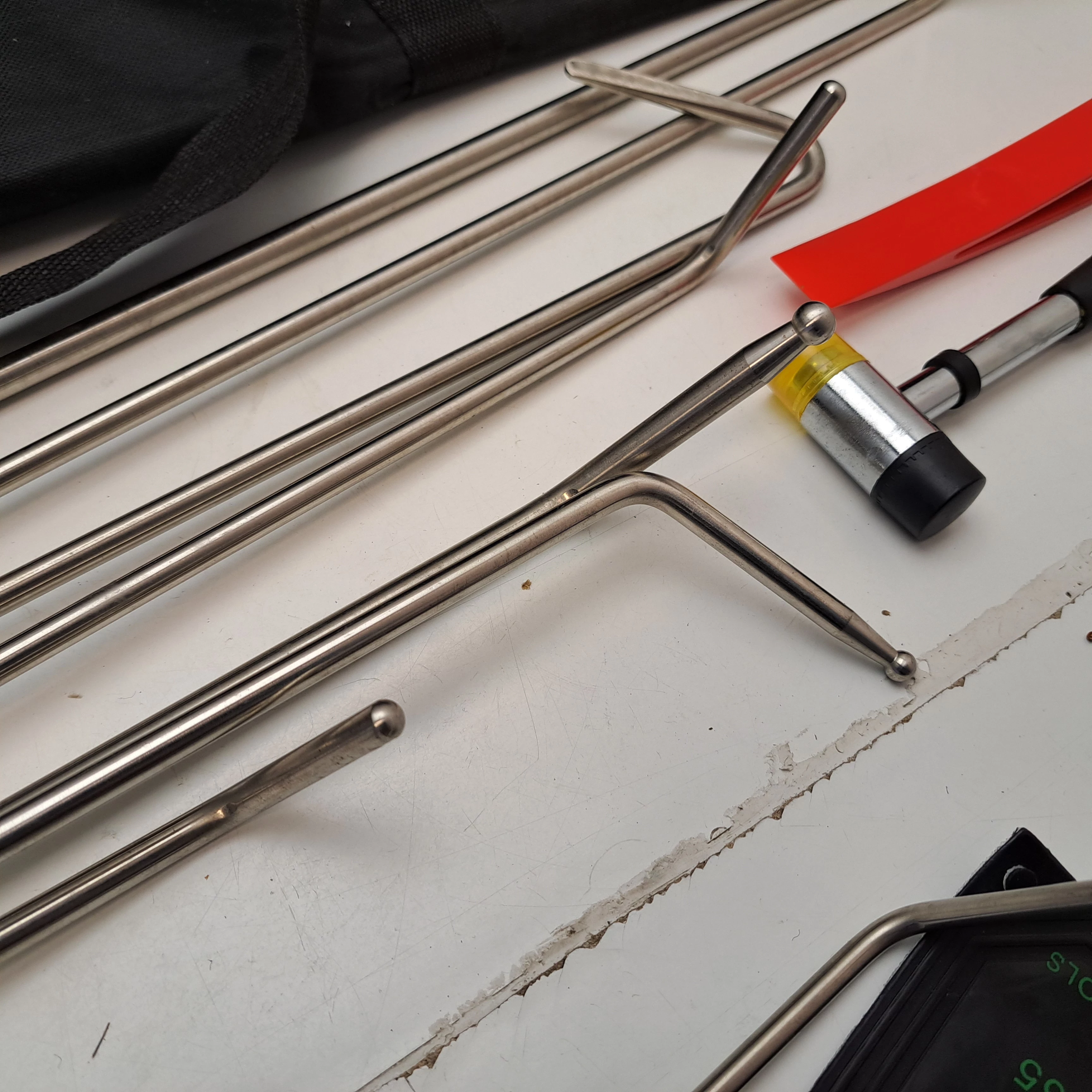 zestaw-do-awaryjnego-otwierania-auta-dluga-5-koscierzyna