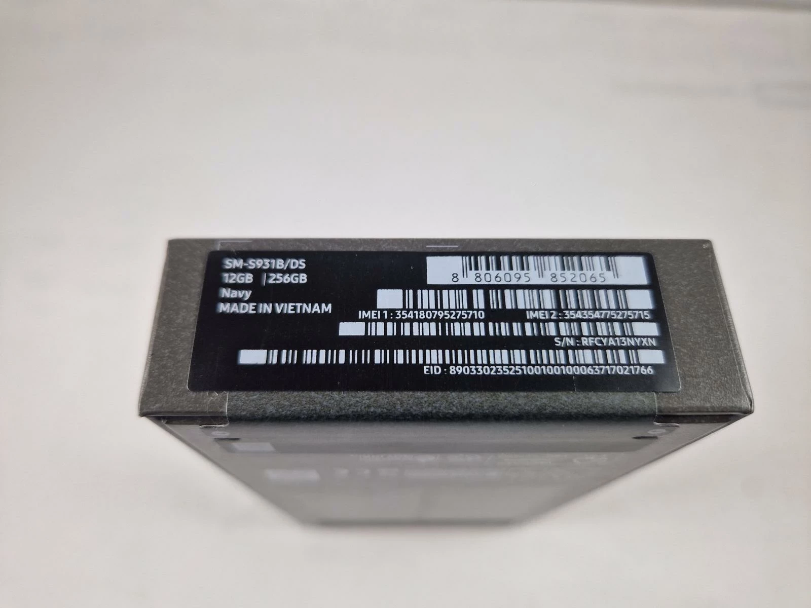 samsung-galaxy-s25-256gb-igla-plomby-kod-producenta-sm-s931bdbgeue