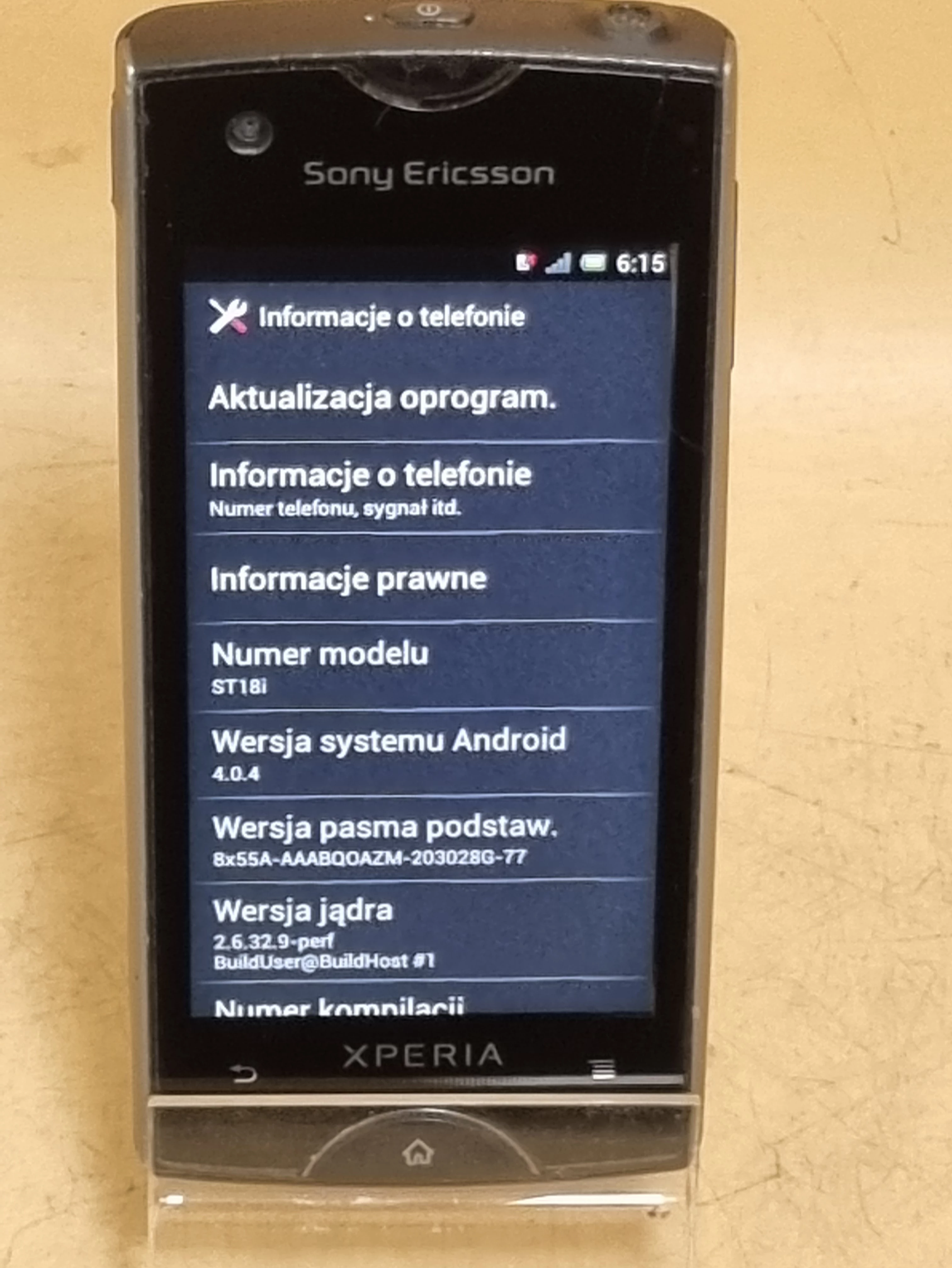 telefon-sony-ericsson-st18i-stan-11323-2