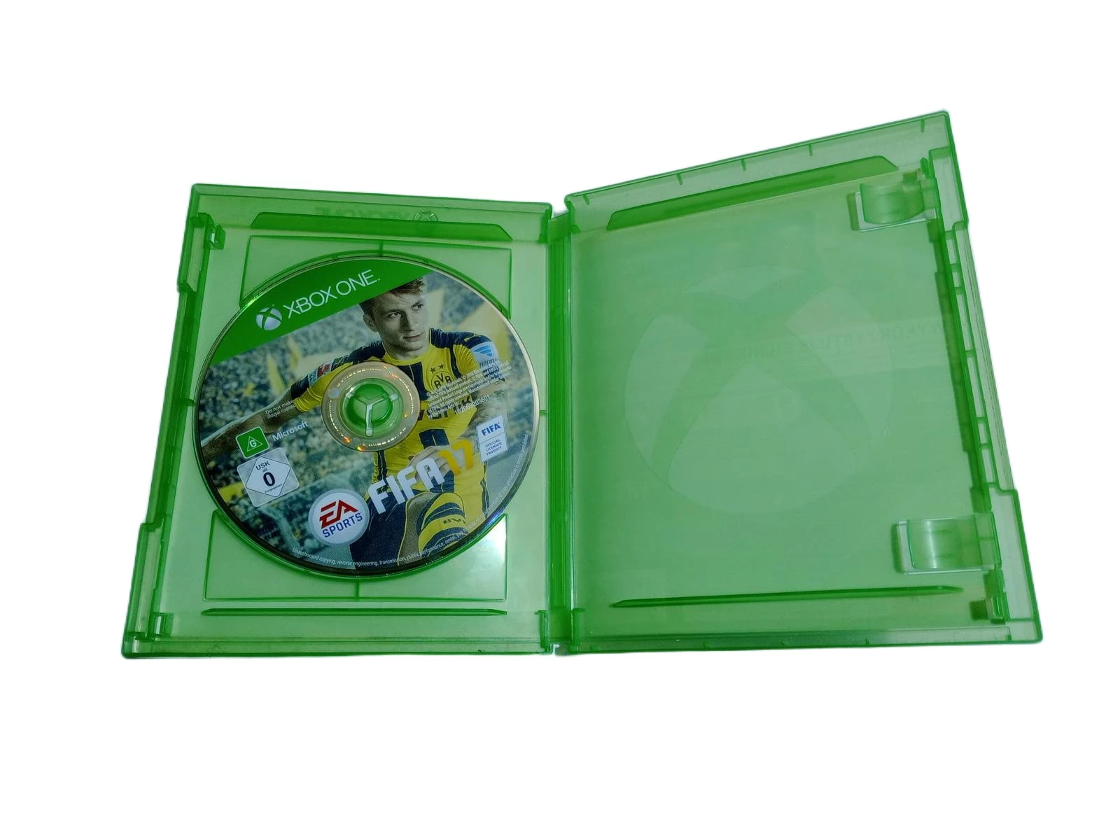 fifa-17-xbox-one-stan-11323-2