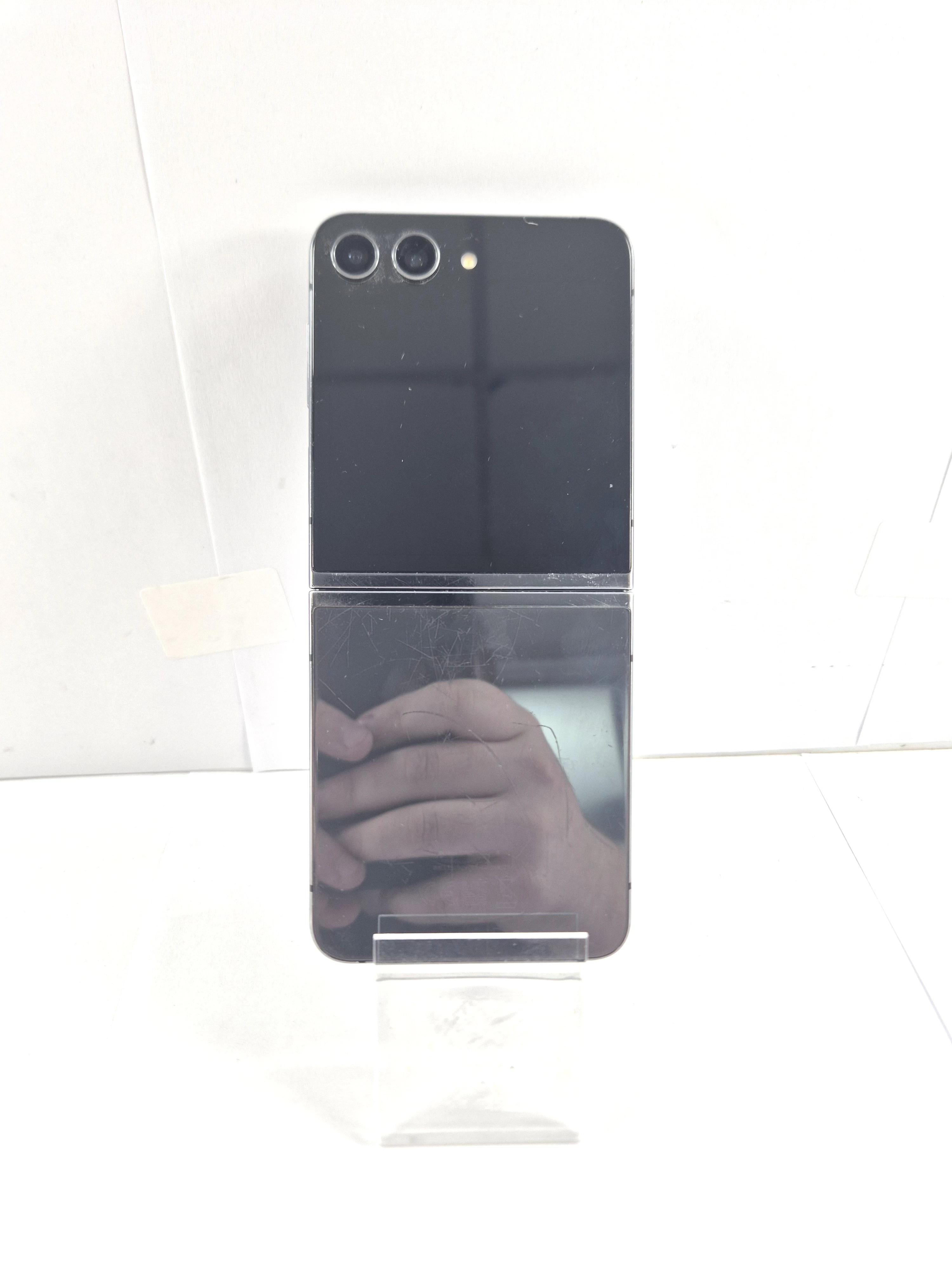 telefon-samsung-galaxy-z-flip5-8256gb-ean-gtin-8806095143903