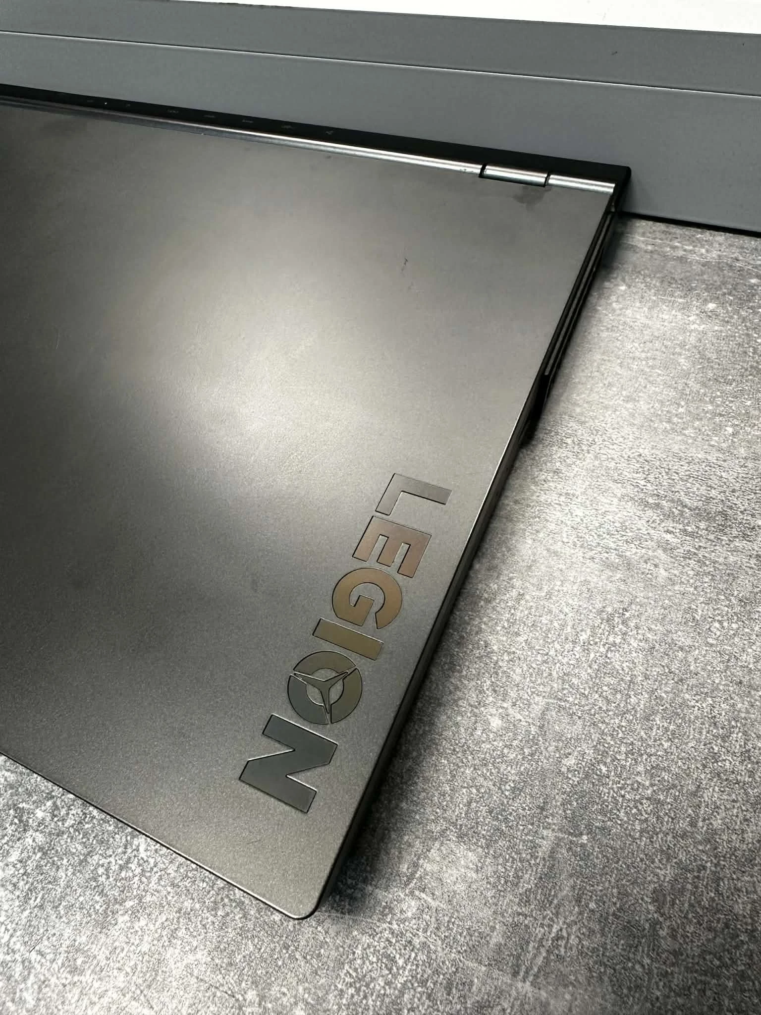 laptop-lenovo-legion-5-15arh05-16512-gb-amd-ryzen-7-gtx-1650-seria-procesora-4366-293005