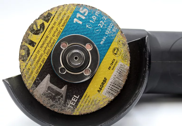 sieciowa-szlifierka-katowa-dh-ag11543s1m-dh43-115-500-w-maksymalna-moc-50000