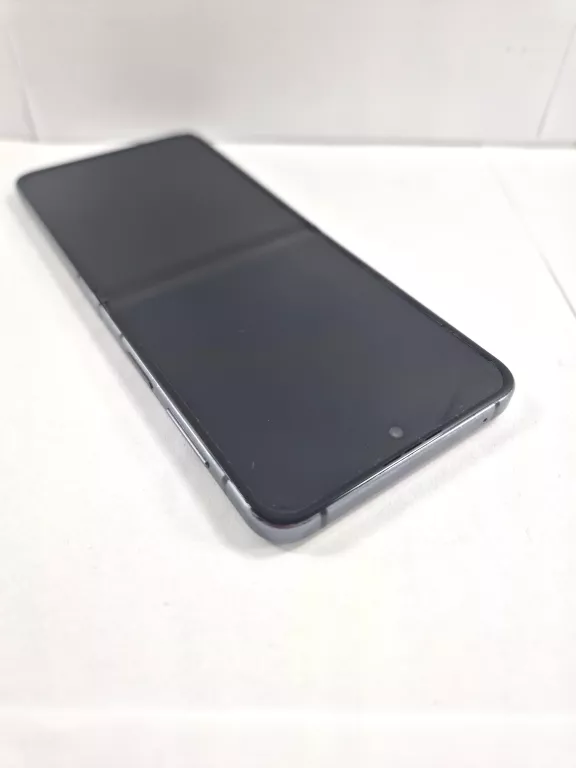 telefon-samsung-galaxy-z-flip5-8256gb-pamiec-ram-202865-214113