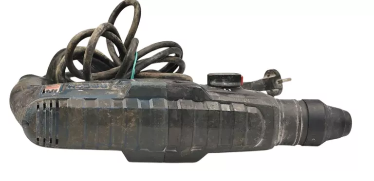 mlotowiertarka-bosch-professional-gbh-240-790w-maksymalna-moc-79000