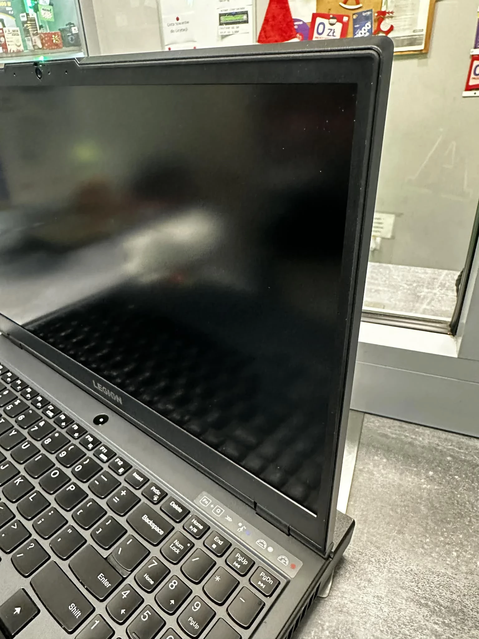 laptop-lenovo-legion-5-15arh05-16512-gb-amd-ryzen-7-gtx-1650-przekatna-ekranu-1560