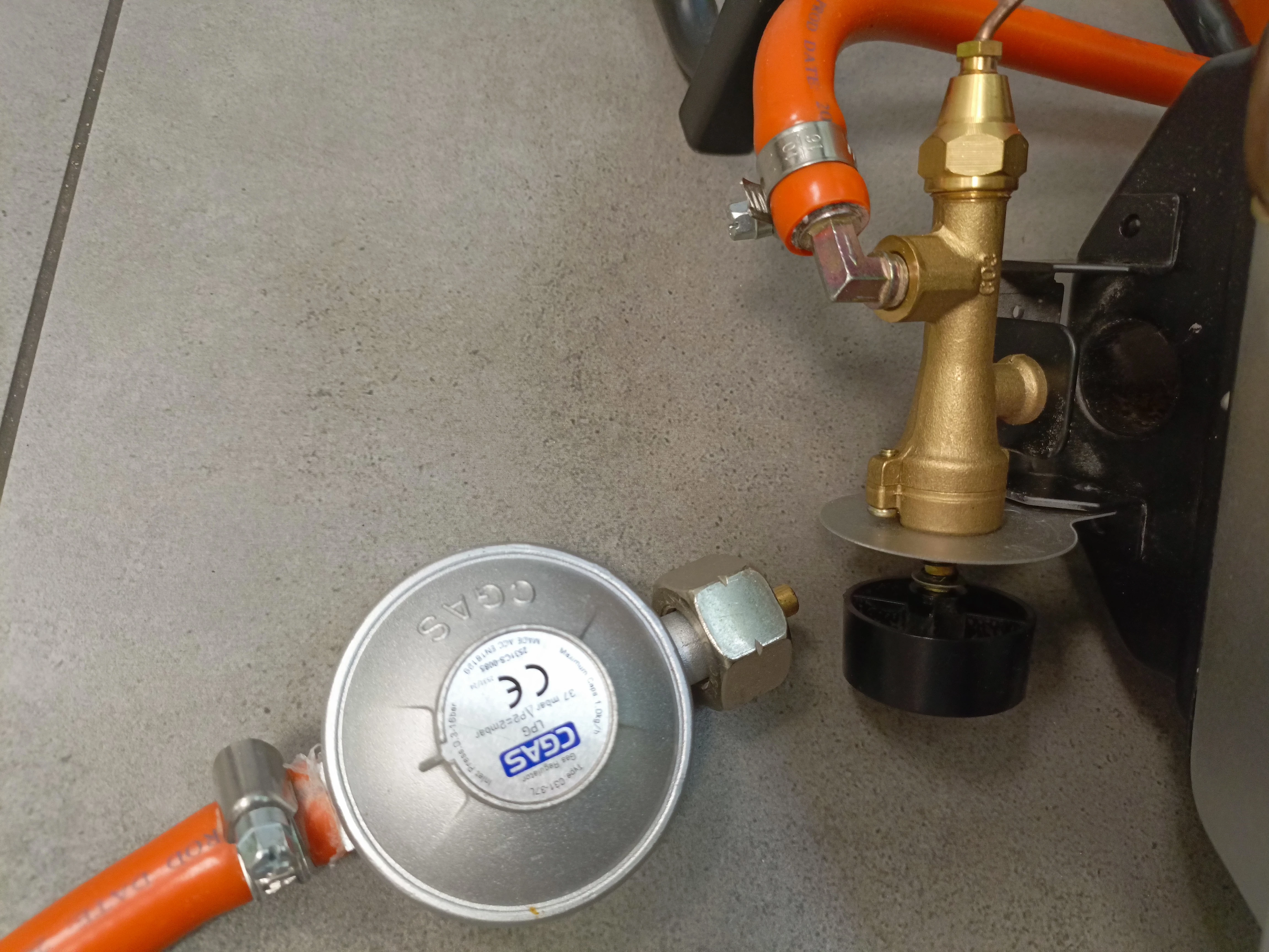 grzejnik-promiennik-gazowy-stan-11323-2