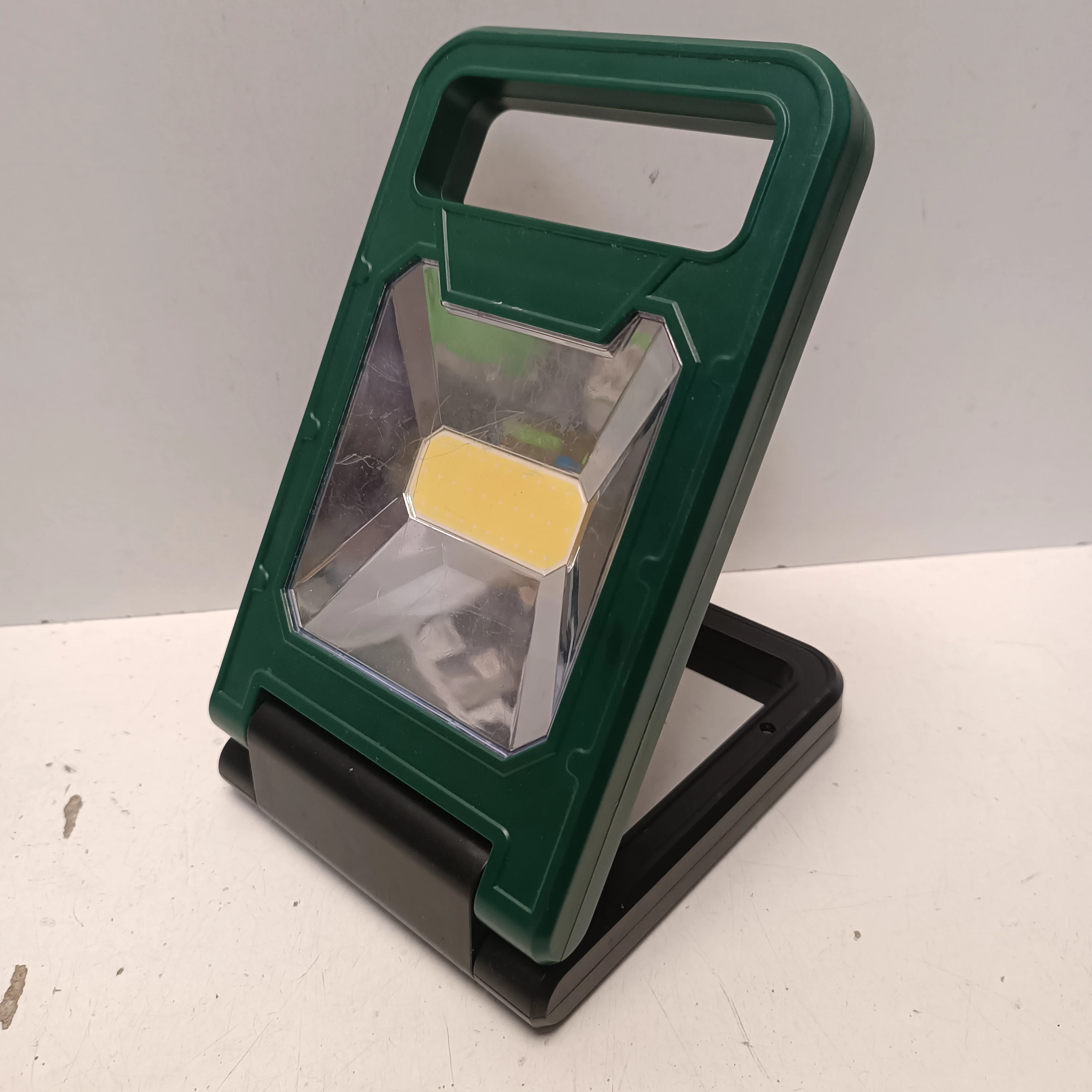 lampa-led-parkside-hg09762a-ean-gtin-4055329076577