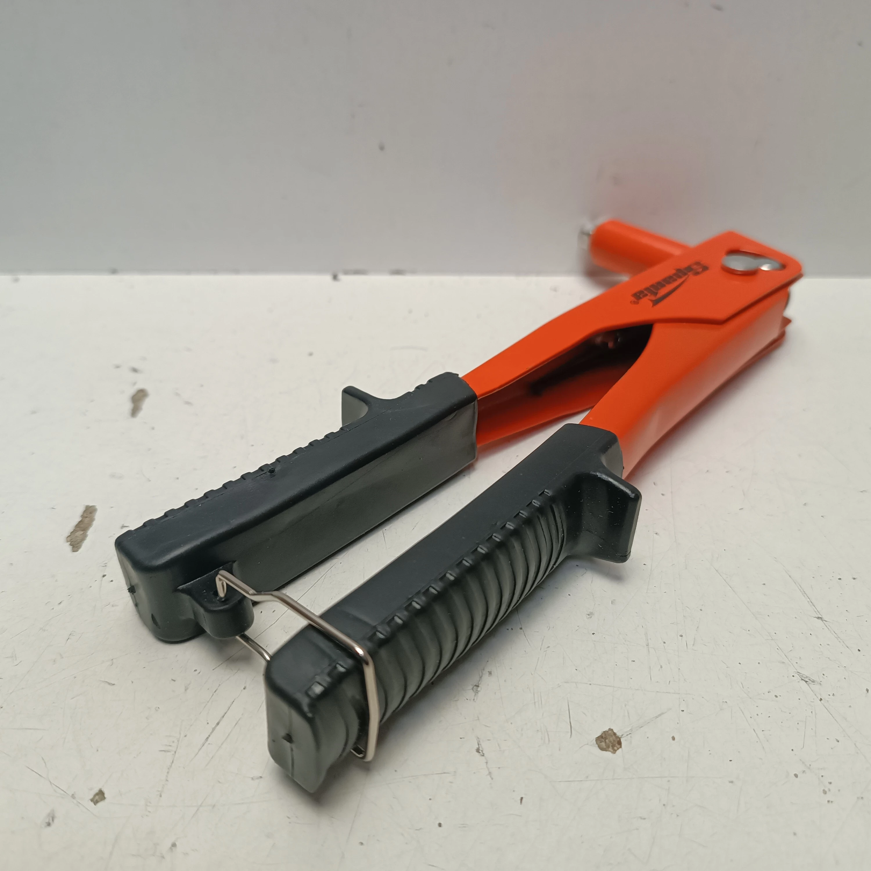 nitownica-reczna-sparta-do-nitow-zrywalnych-marka-248811-1097145