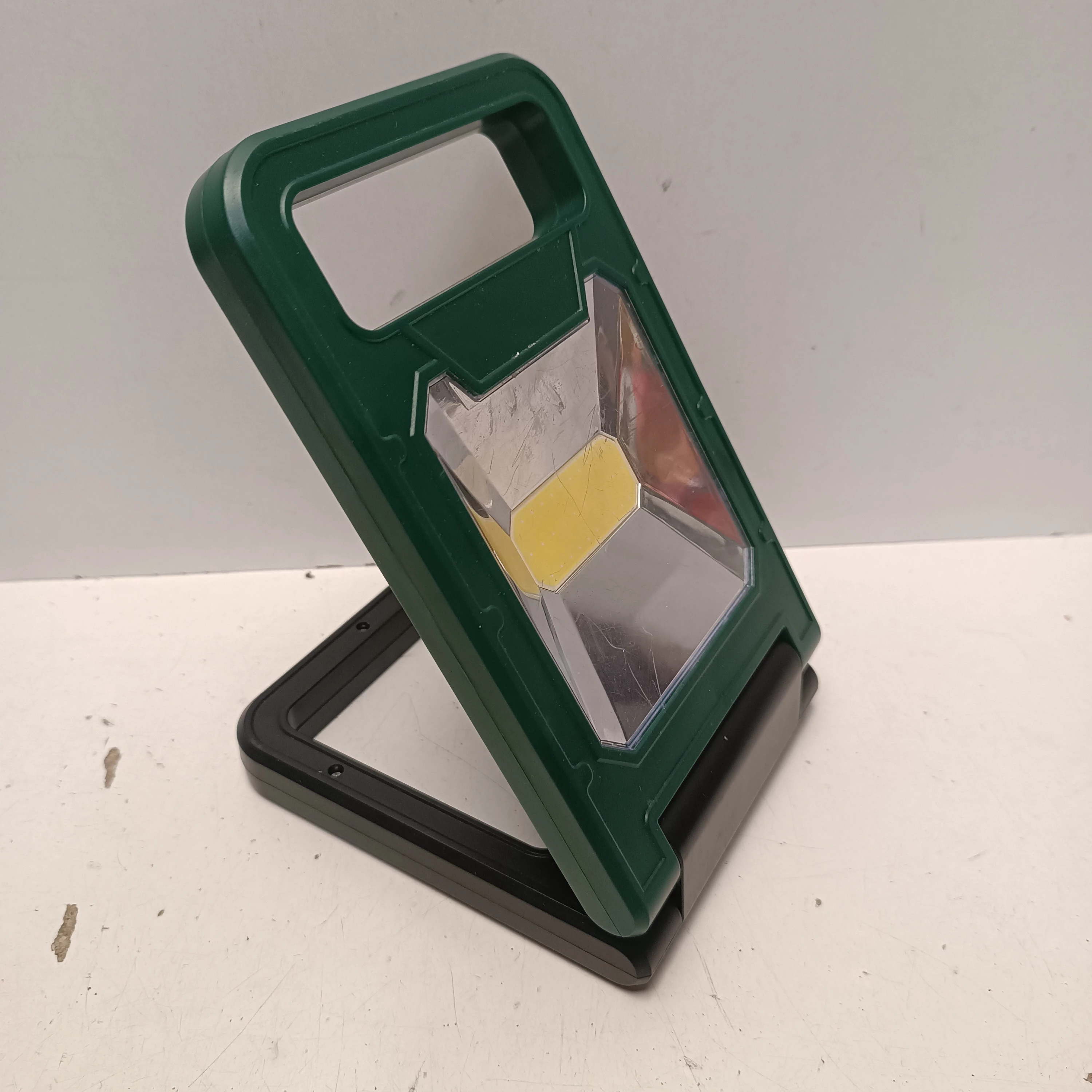 lampa-led-parkside-hg09762a-stan-11323-2