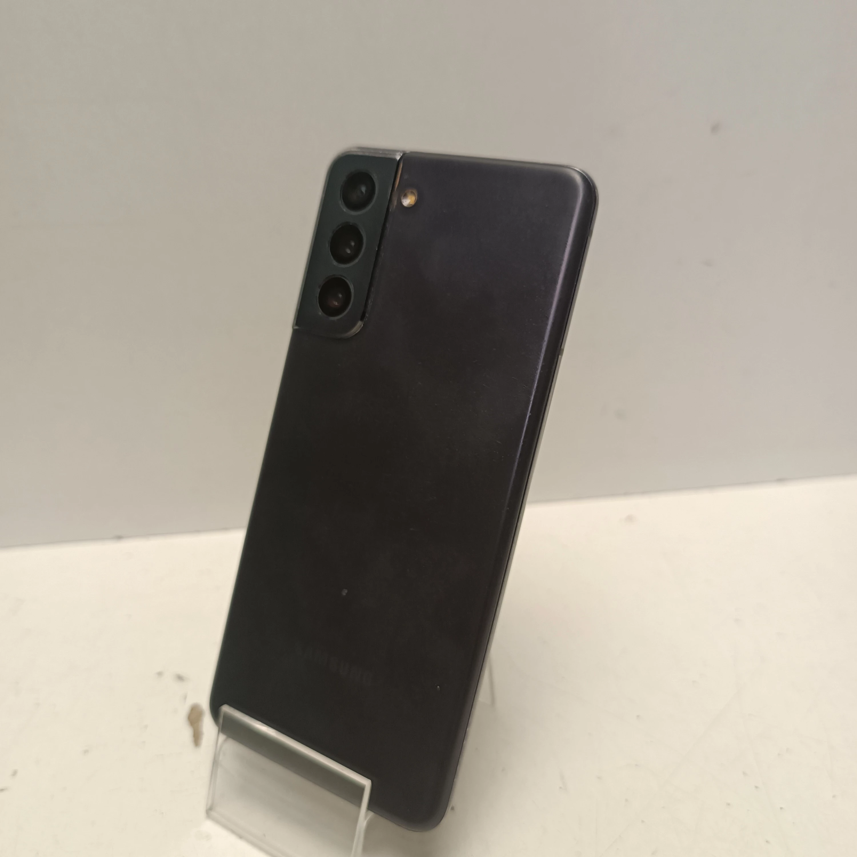 telefon-samsung-galaxy-s21-8128gb-transmisja-danych-217-2048